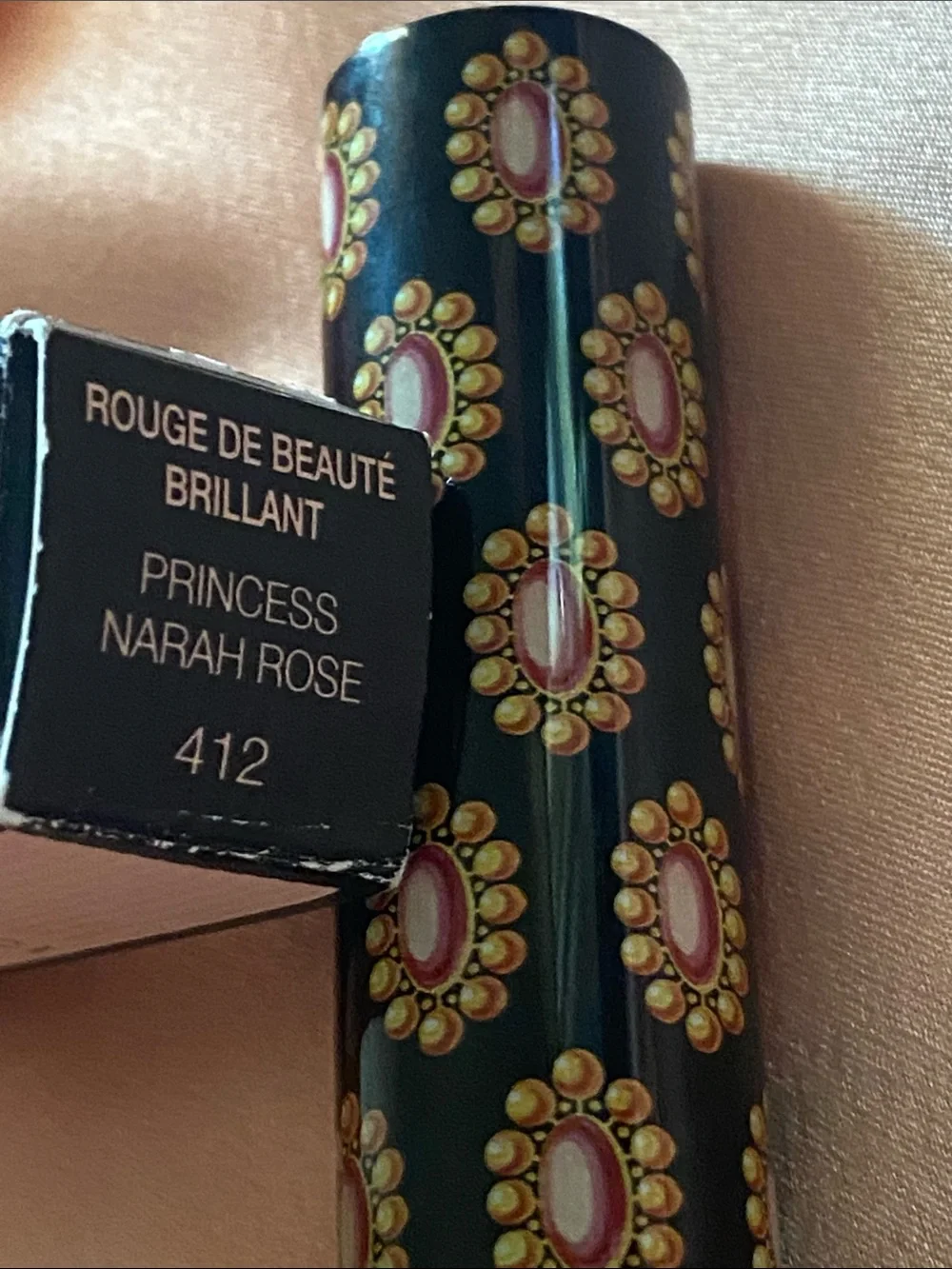 Gucci Glow & Care Lip Colour - Bright Coral Princess Narah Rose 412